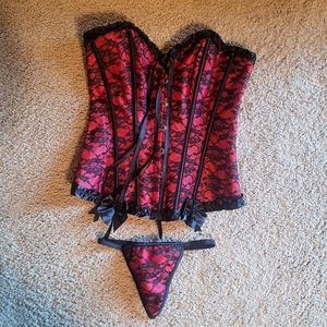 SIZE SMALL Red and black lace corset/Panty set